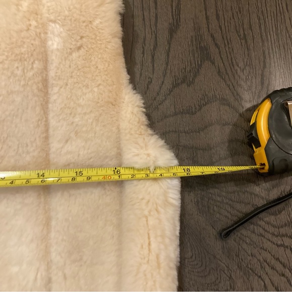 Light Brown Fur Vest - Picture 5 of 6